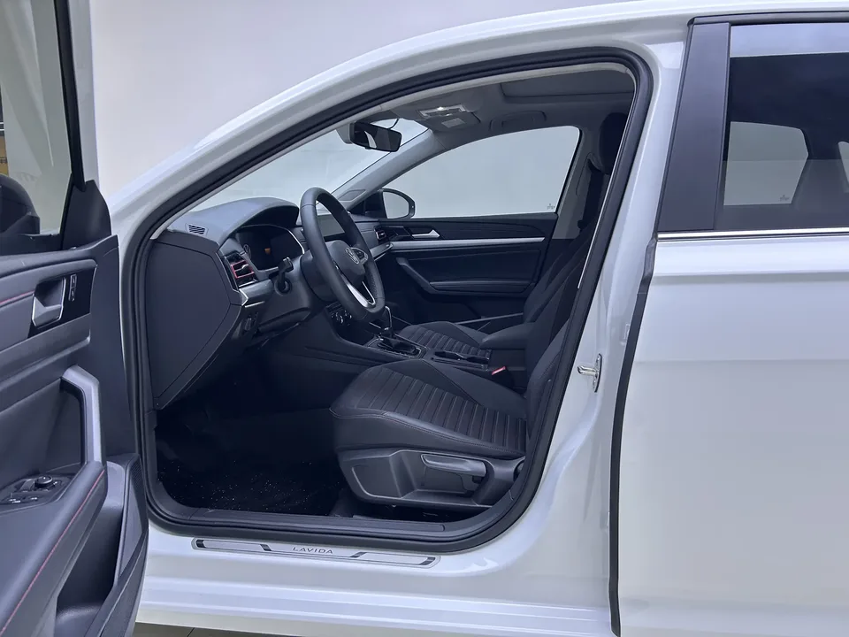 Volkswagen Lavida Lavida 2024 300TSI DSG Starry Sky Edition 2024 — thumbnail 5