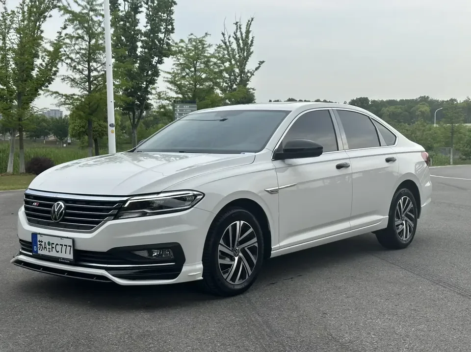 Volkswagen Lavida Lavida 2022 280TSI DSG Comfort Edition 2022 — photo 1, buy with delivery to Moscow