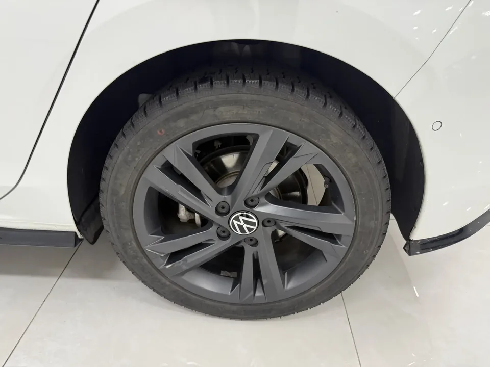 Volkswagen Golf golf 2023 280TSI DSG R-Line Lite 2023 — thumbnail 3