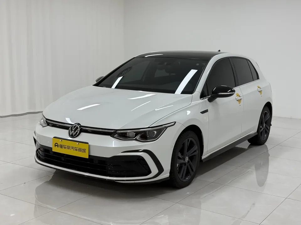 Volkswagen Golf golf 2023 280TSI DSG R-Line Lite 2023 — photo 1, buy with delivery to Moscow