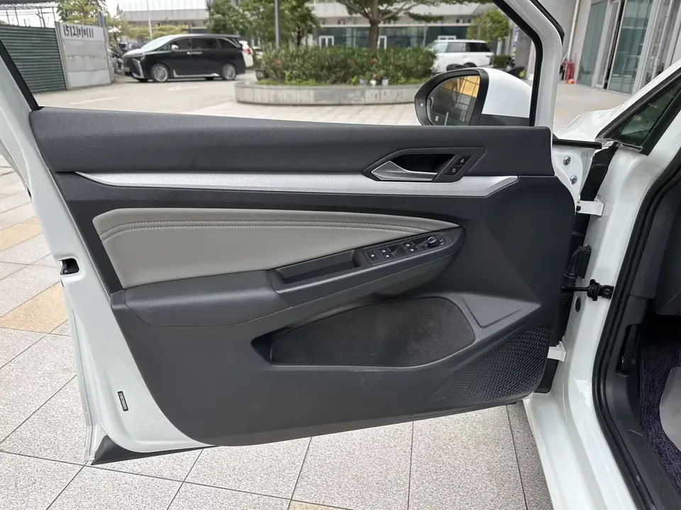 Volkswagen Golf golf 2021 280TSI DSG Pro 2023 — thumbnail 3