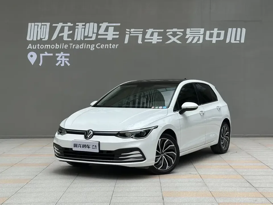 Volkswagen Golf golf 2021 280TSI DSG Pro 2023 — photo 1, buy with delivery to Moscow