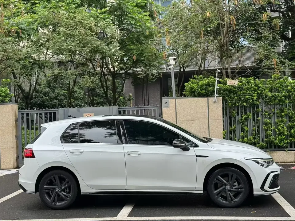 Volkswagen Golf golf 2021 280TSI DSG R-Line 2022 — thumbnail 2