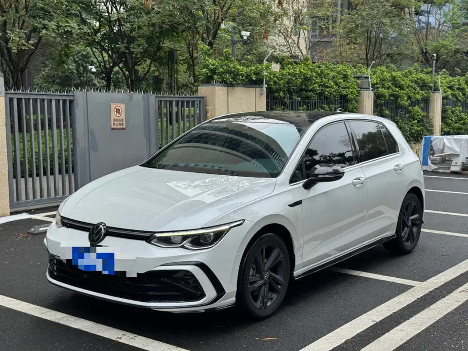 Volkswagen Golf golf 2021 280TSI DSG R-Line 2022 — photo 1, buy with delivery to Moscow