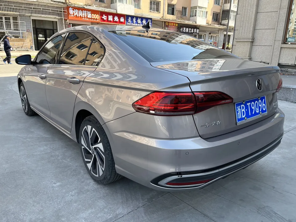 Volkswagen Bora Bora 2023 200TSI DSG Joy Travel PRO Edition 2022 — thumbnail 4