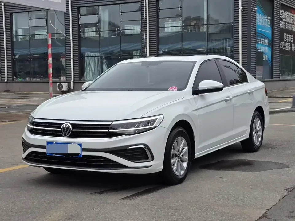 Volkswagen Bora Bora 2023 200TSI DSG Free Travel Edition 2023 — photo 1, buy with delivery to Moscow