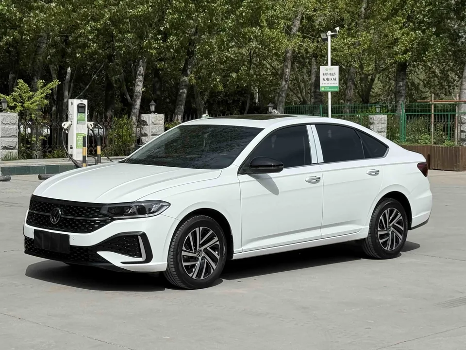 Volkswagen Lavida Lavida 2024 300TSI DSG Starry Sky Leading Edition 2024 — фото 1, купить с доставкой в Москву