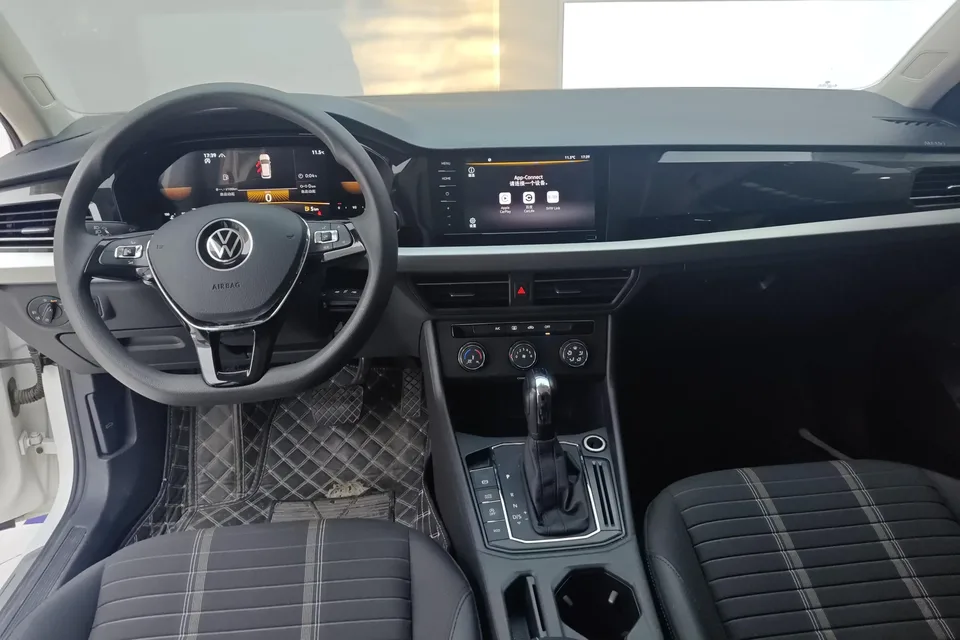 Volkswagen Lavida Lavida 2022 280TSI DSG Comfort Edition 2022 — thumbnail 4