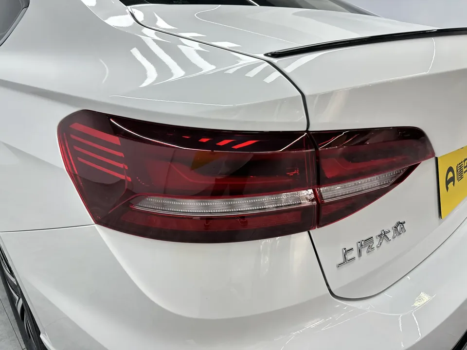 Volkswagen Lavida Lavida 2024 300TSI DSG Starry Sky Edition 2025 — thumbnail 4