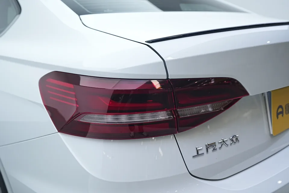 Volkswagen Lavida Lavida 2024 300TSI DSG Starry Sky Edition 2024 — thumbnail 4