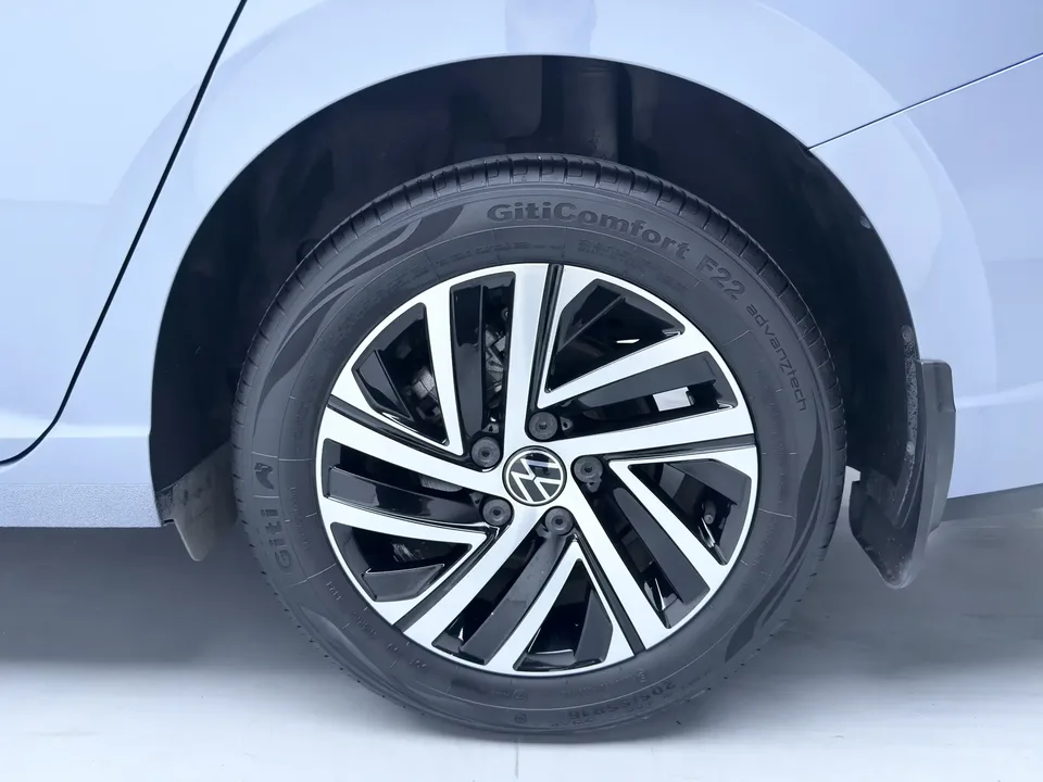Volkswagen Lavida Lavida 2023 300TSI DSG Starry Sky Edition 2024 — thumbnail 3