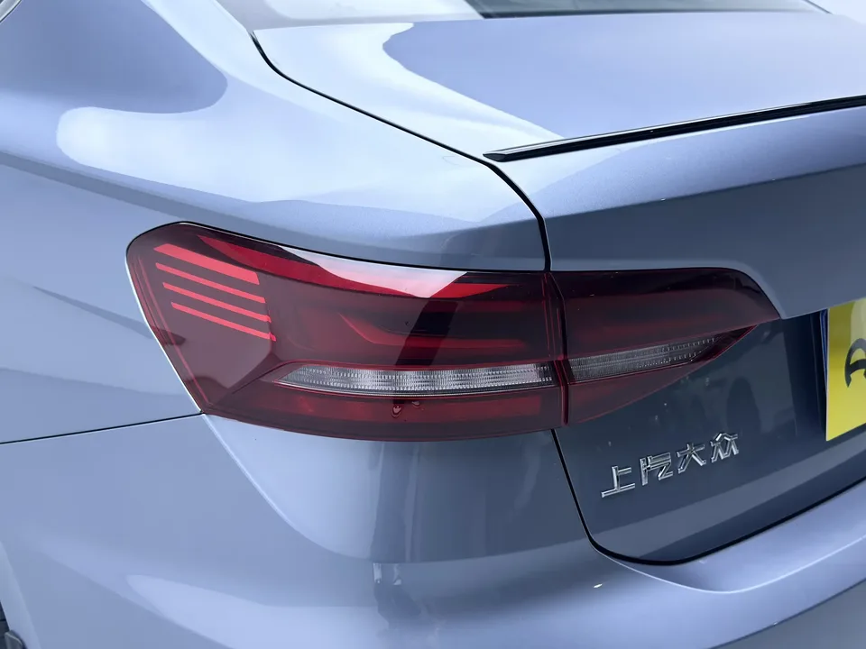 Volkswagen Lavida Lavida 2023 300TSI DSG Starry Sky Edition 2024 — thumbnail 4