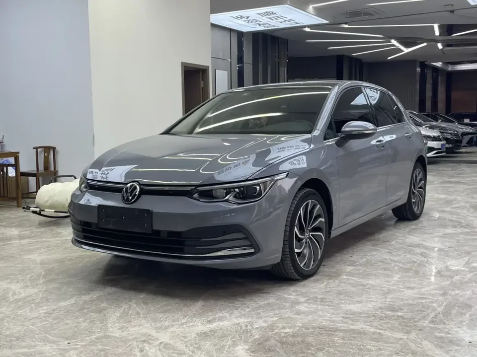 Volkswagen Golf golf 2021 280TSI DSG Pro 2022 — photo 1, buy with delivery to Moscow