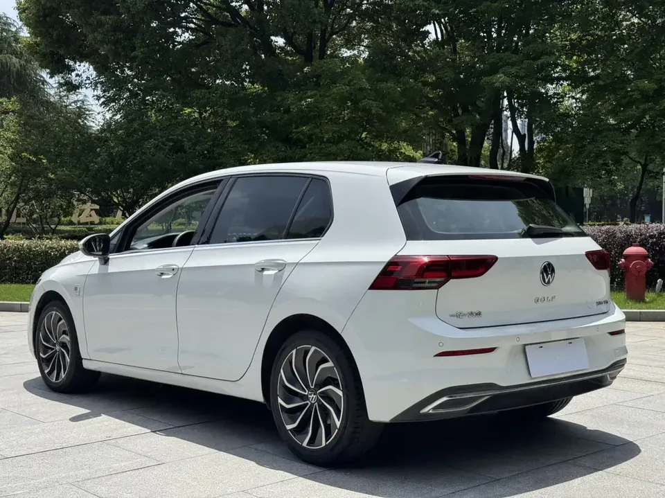 Volkswagen Golf golf 2023 280TSI DSG Pro facelift 2024 — thumbnail 4