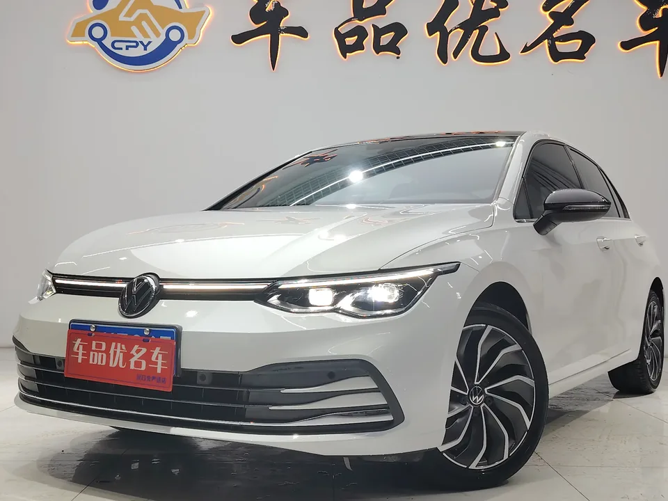 Volkswagen Golf golf 2021 280TSI DSG Pro First Edition 2023 — photo 1, buy with delivery to Moscow