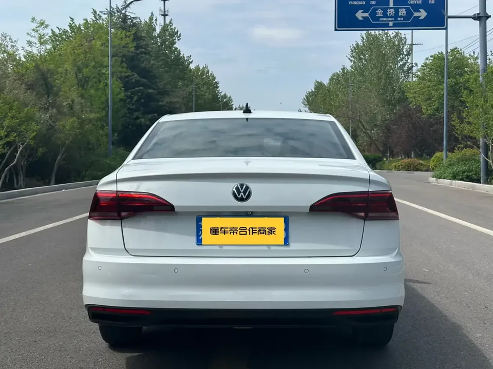 Volkswagen Bora Bora 2021 1.5L Automatic Fashion Smart Edition 2023 — thumbnail 2
