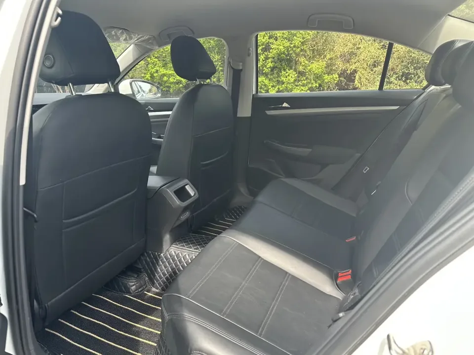 Volkswagen Bora Bora 2021 1.5L Automatic Fashion Smart Edition 2023 — thumbnail 3