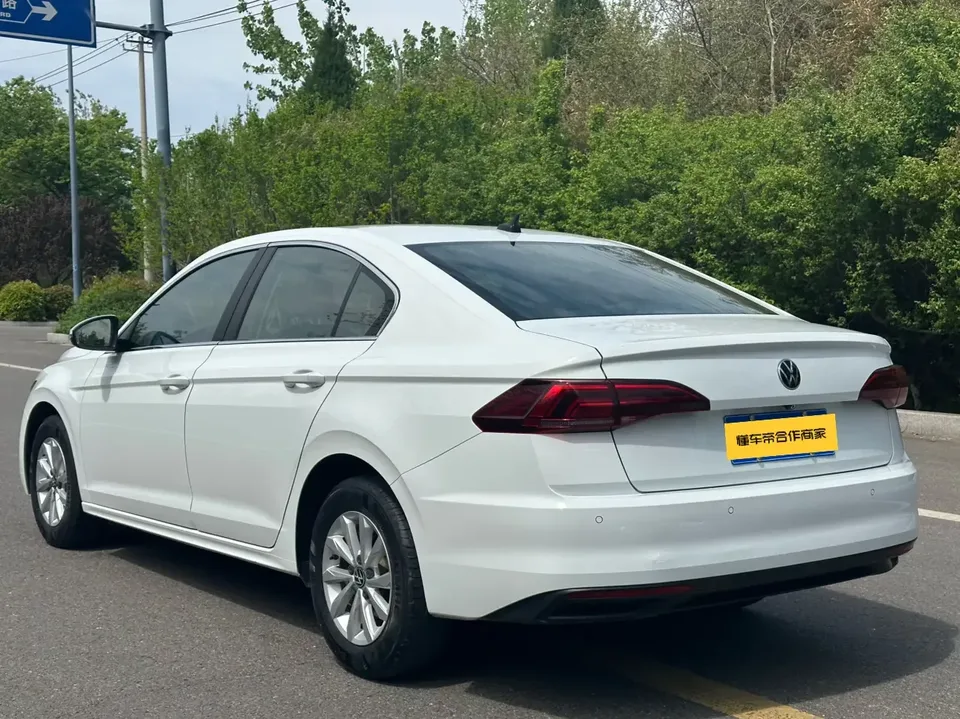 Volkswagen Bora Bora 2021 1.5L Automatic Fashion Smart Edition 2023 — thumbnail 4