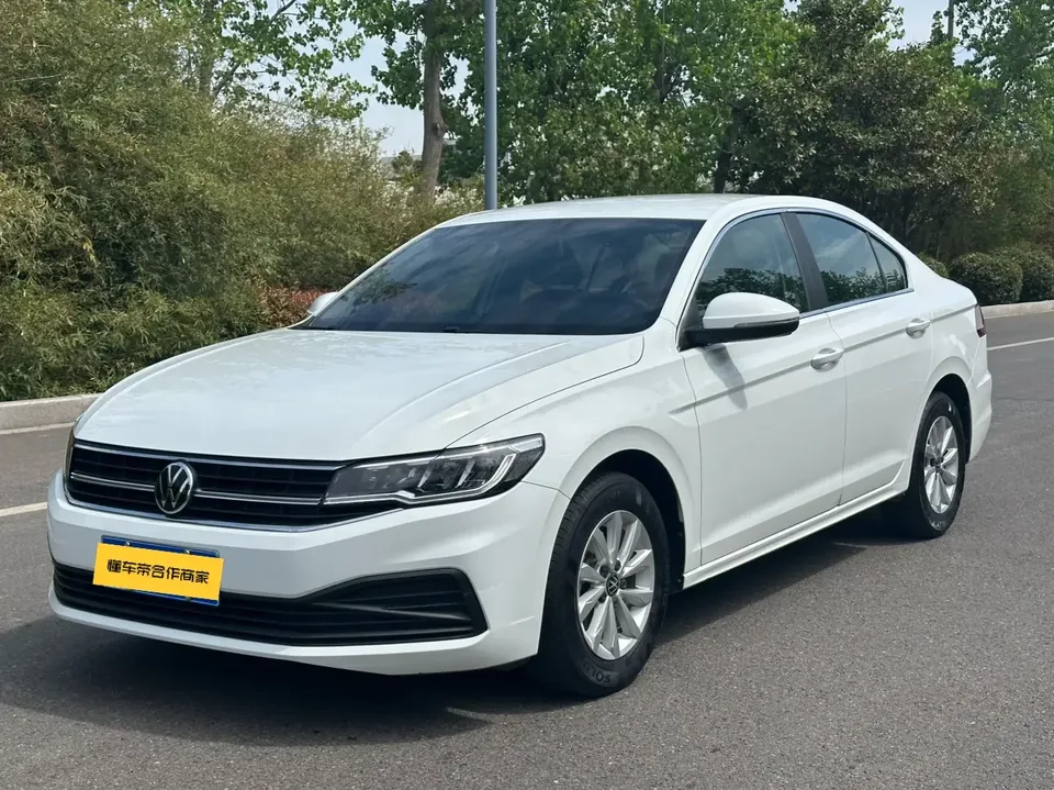 Volkswagen Bora Bora 2021 1.5L Automatic Fashion Smart Edition 2023 — photo 1, buy with delivery to Moscow