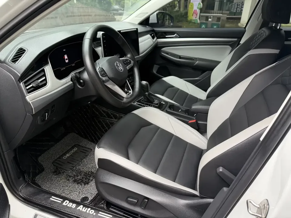 Volkswagen Bora Bora 2023 300TSI DSG Premium Edition 2024 — thumbnail 5