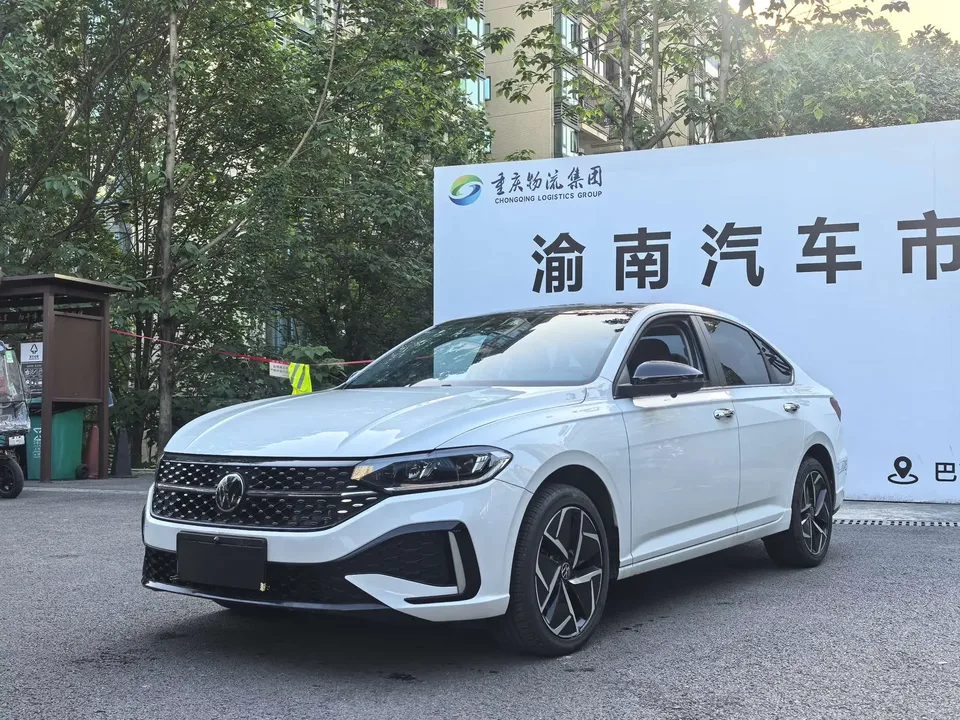 Volkswagen Lavida Lavida 2023 300TSI DSG Starry Sky Edition 2024 — photo 1, buy with delivery to Moscow