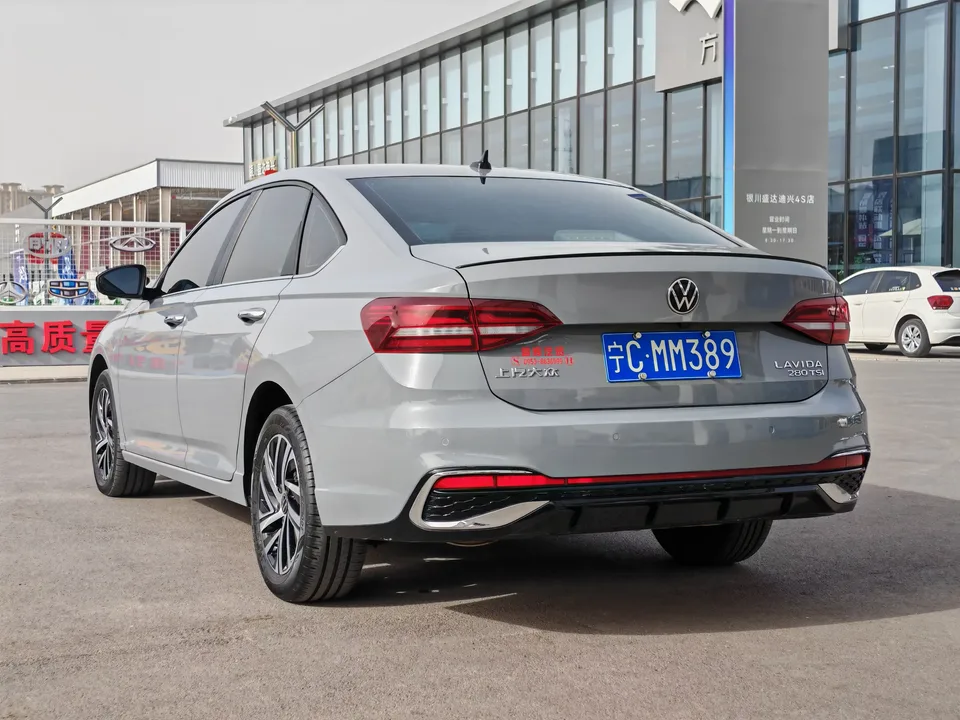 Volkswagen Lavida Lavida 2023 280TSI DSG Starry Sky Edition 2023 — thumbnail 4