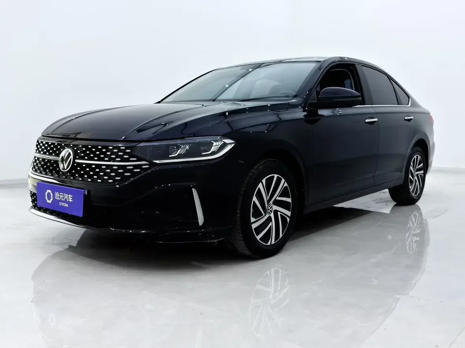 Volkswagen Lavida Lavida 2023 280TSI DSG Starry Sky Edition 2023 — photo 1, buy with delivery to Moscow