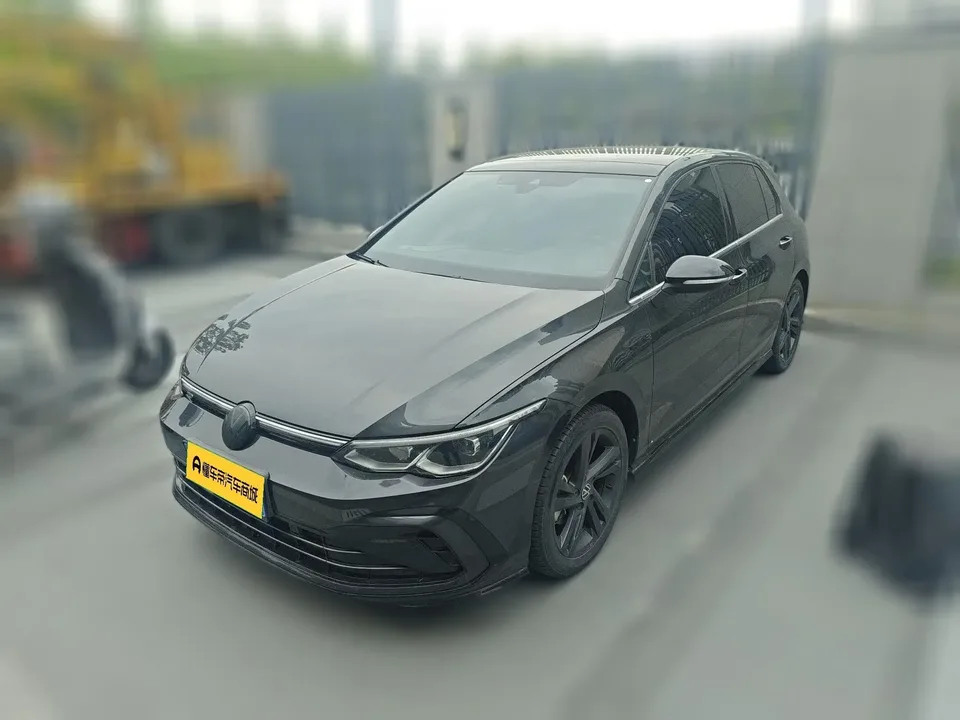 Volkswagen Golf golf 2022 280TSI DSG R-Line 2022 — photo 1, buy with delivery to Moscow