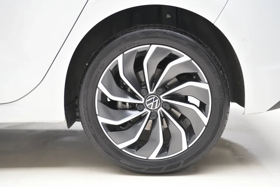 Volkswagen Golf golf 2023 280TSI DSG Pro facelift 2024 — thumbnail 3