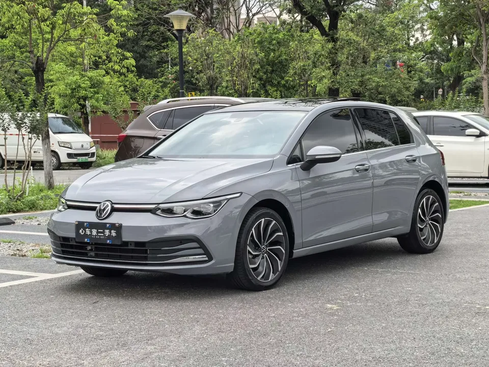Volkswagen Golf golf 2021 280TSI DSG Pro 2022 — photo 1, buy with delivery to Moscow