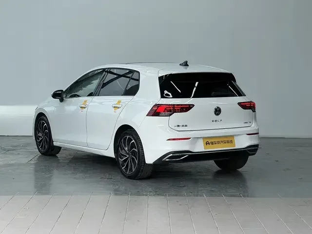 Volkswagen Golf golf 2023 280TSI DSG Pro 2023 — thumbnail 2