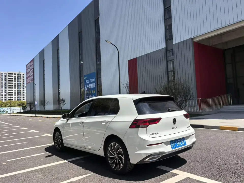 Volkswagen Golf golf 2024 280TSI DSG Pro Enjoy Edition 2024 — thumbnail 4