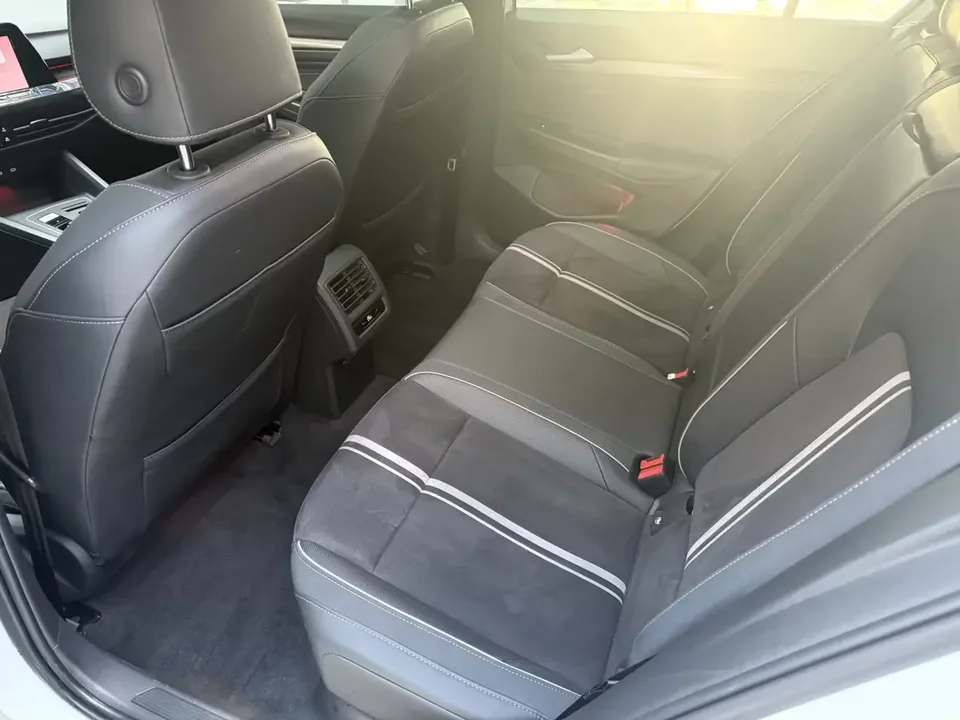 Volkswagen Golf golf 2023 280TSI DSG R-Line Lite 2023 — thumbnail 3