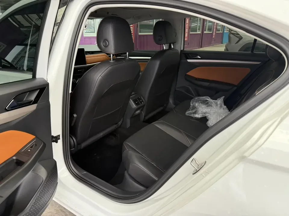 Volkswagen Bora Bora 2023 280TSI DSG Comfort Edition 2023 — thumbnail 3