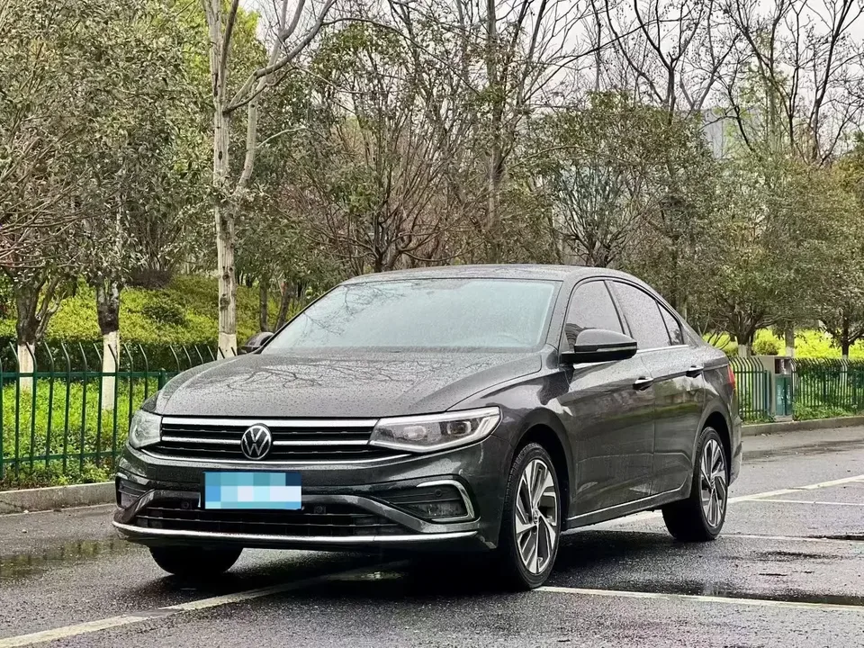 Volkswagen Bora Bora 2023 200TSI DSG Intelligent Driving PRO Edition 2023 — photo 1, buy with delivery to Moscow