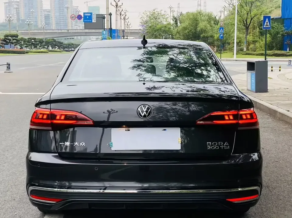 Volkswagen Bora Bora 2023 200TSI DSG Intelligent Driving Edition 2024 — thumbnail 2