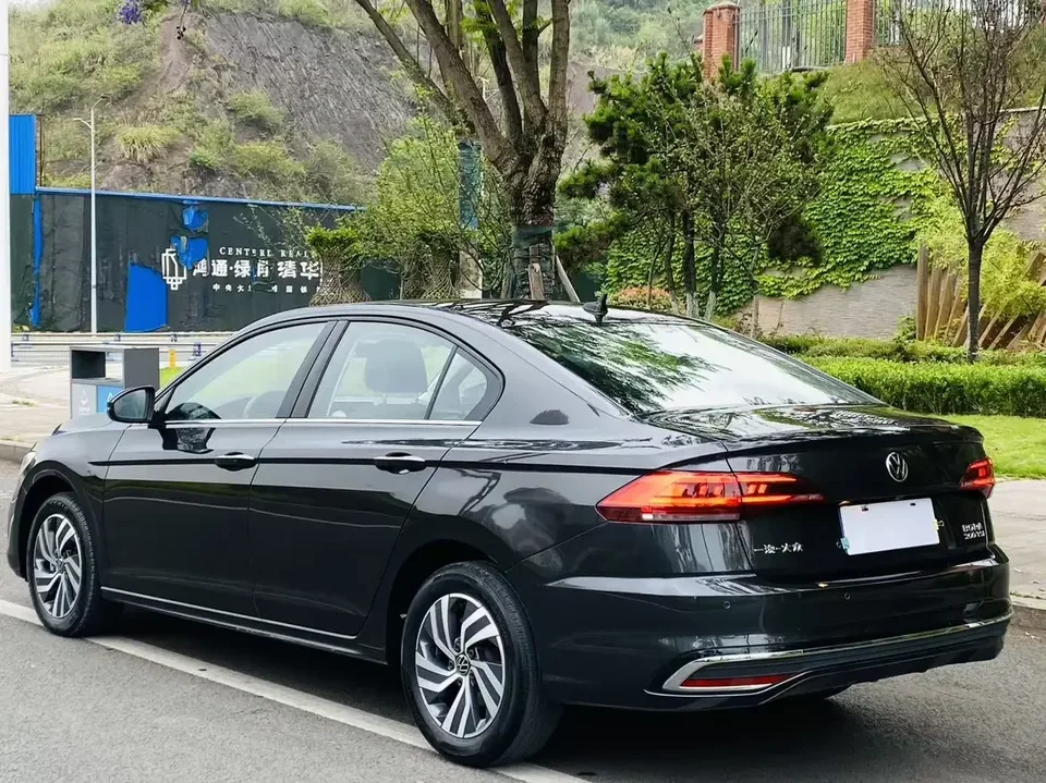 Volkswagen Bora Bora 2023 200TSI DSG Intelligent Driving Edition 2024 — thumbnail 4
