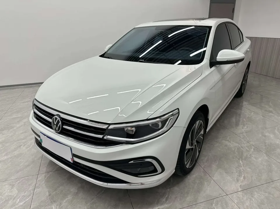 Volkswagen Bora Bora 2023 200TSI DSG Intelligent Driving PRO Edition 2023 — photo 1, buy with delivery to Moscow