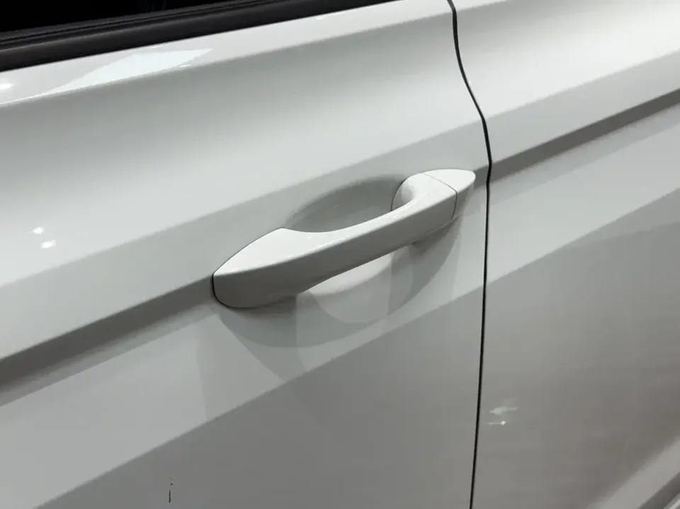 Volkswagen Bora Bora 2023 200TSI DSG Free Travel Edition 2024 — thumbnail 4