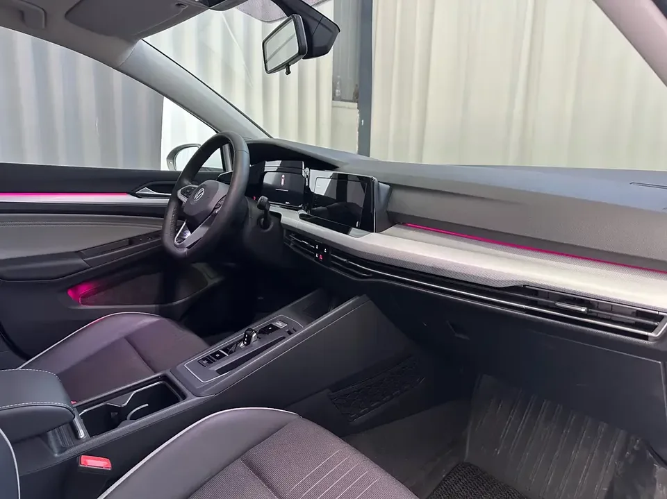 Volkswagen Golf golf 2023 280TSI DSG Pro facelift 2023 — thumbnail 3