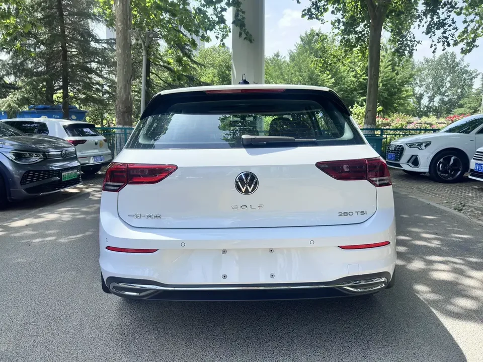 Volkswagen Golf golf 2023 280TSI DSG Pro 2023 — thumbnail 2