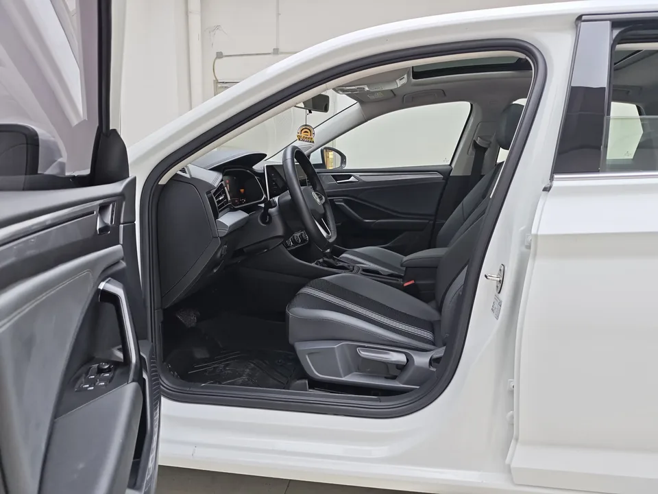 Volkswagen Sagitar Sagitar 2023 200TSI DSG Flying Edition 2022 — thumbnail 5