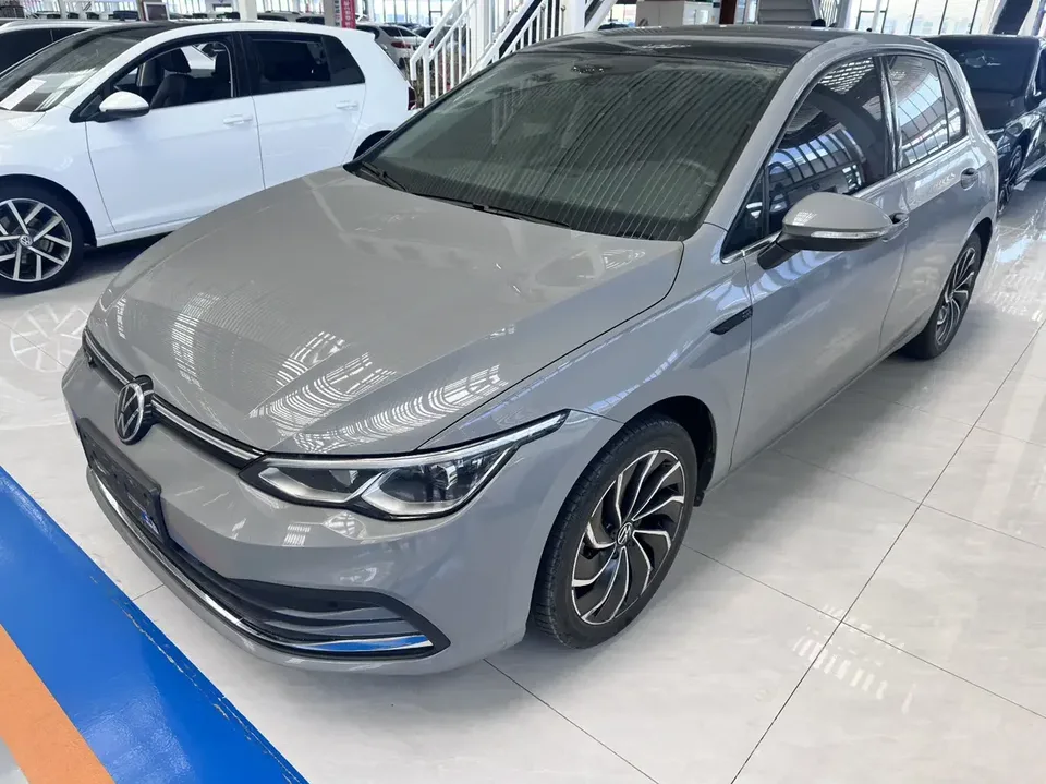 Volkswagen Golf golf 2021 280TSI DSG Pro 2022 — photo 1, buy with delivery to Moscow