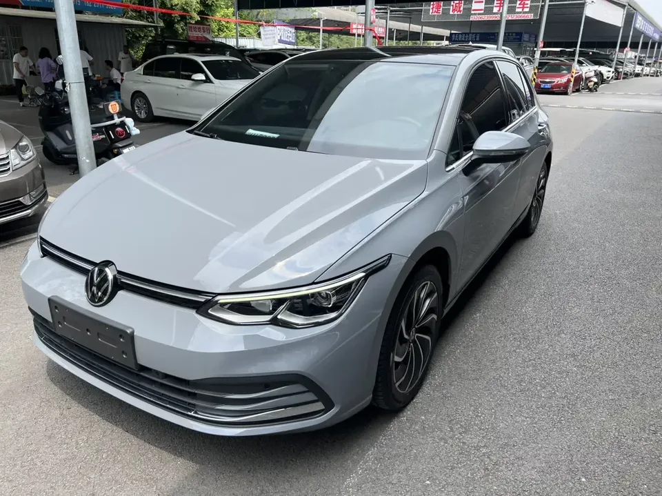 Volkswagen Golf golf 2024 280TSI DSG Pro 50 Years Legend Edition 2025 — photo 1, buy with delivery to Moscow