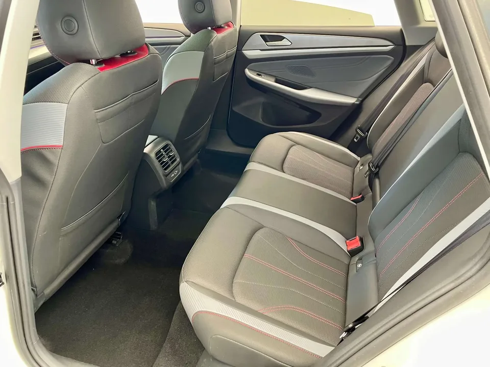 Volkswagen Lamando Lingdu 2022 Lingdu L 280TSI DSG Cool Edition 2022 — thumbnail 5
