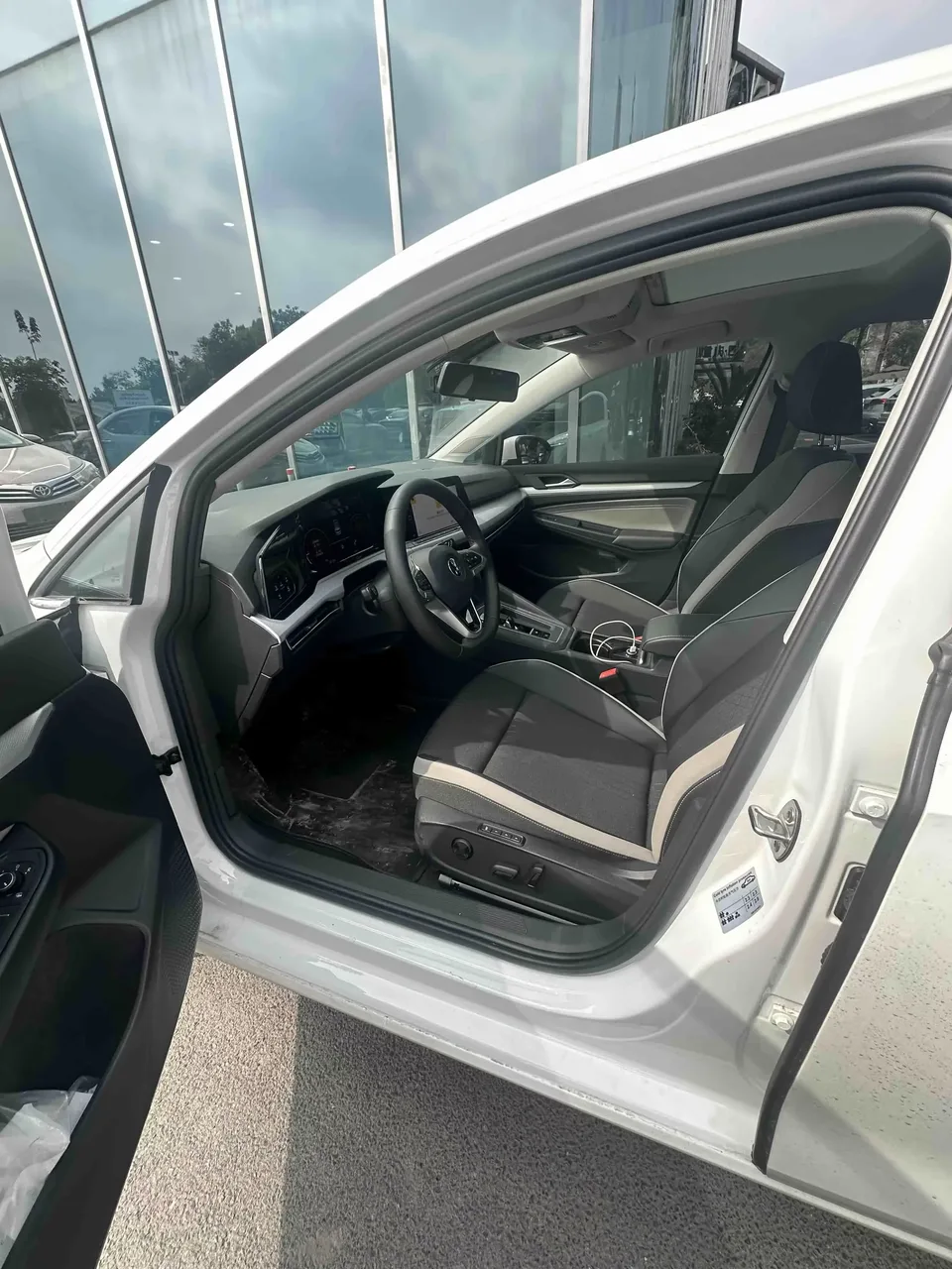 Volkswagen Golf golf 2024 280TSI DSG Pro Enjoy Edition 2024 — thumbnail 3