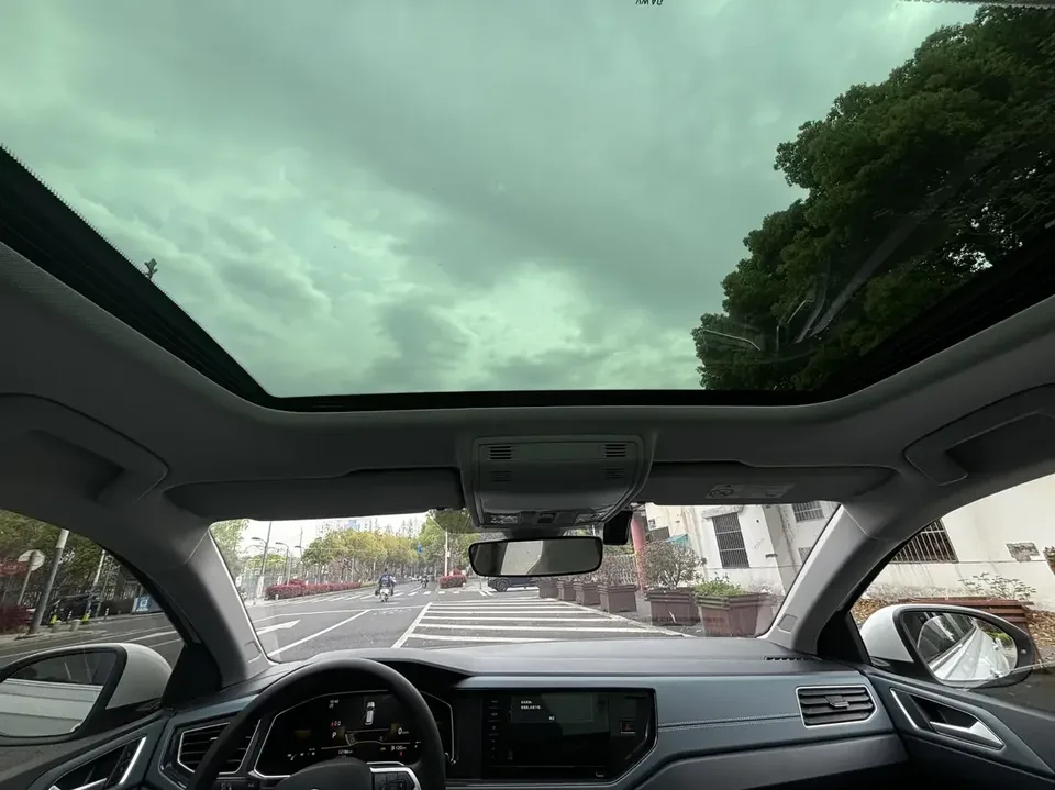 Volkswagen Lavida Lavida 2023 New 1.5L Automatic Outstanding New Elegant Edition 2024 — thumbnail 5