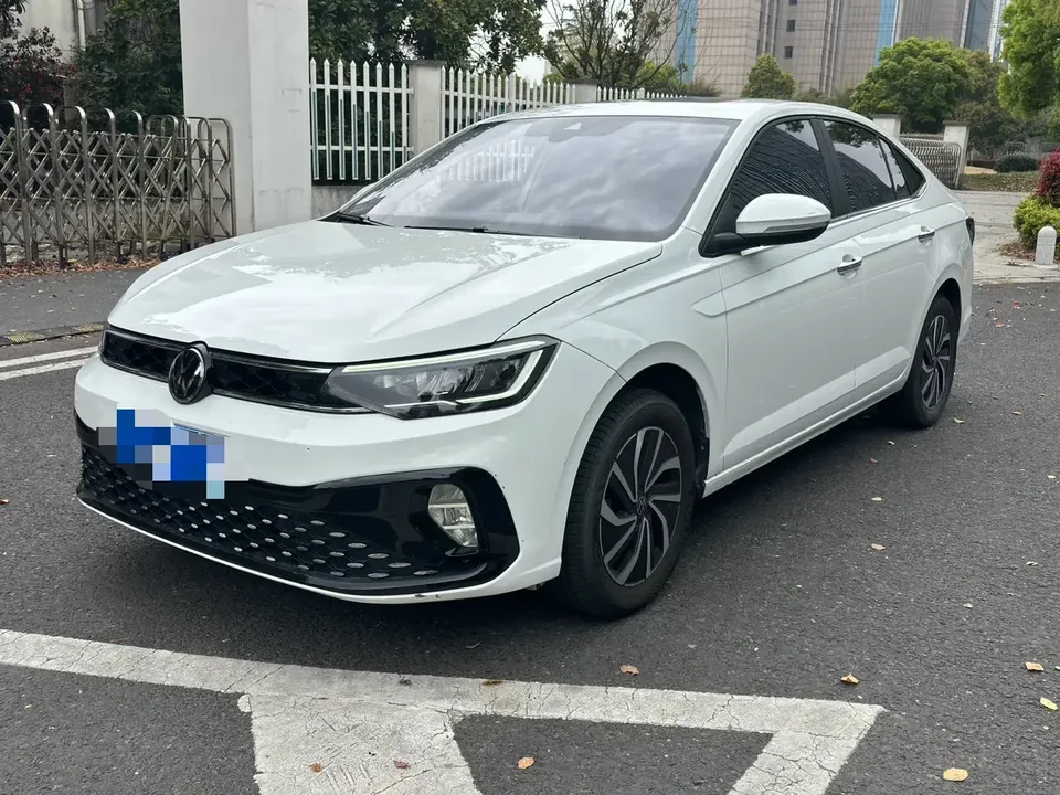 Volkswagen Lavida Lavida 2023 New 1.5L Automatic Outstanding New Elegant Edition 2024 — photo 1, buy with delivery to Moscow