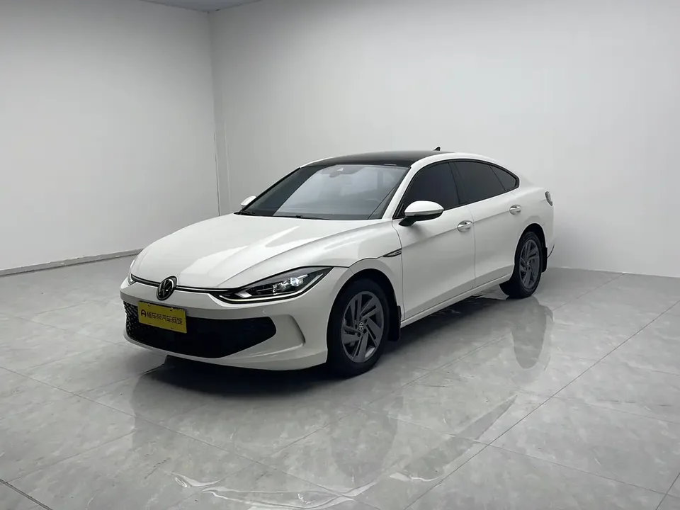 Volkswagen Lamando Lingdu 2022 Lingdu L 280TSI DSG Hot Edition 2022 — фото 1, купить с доставкой в Москву