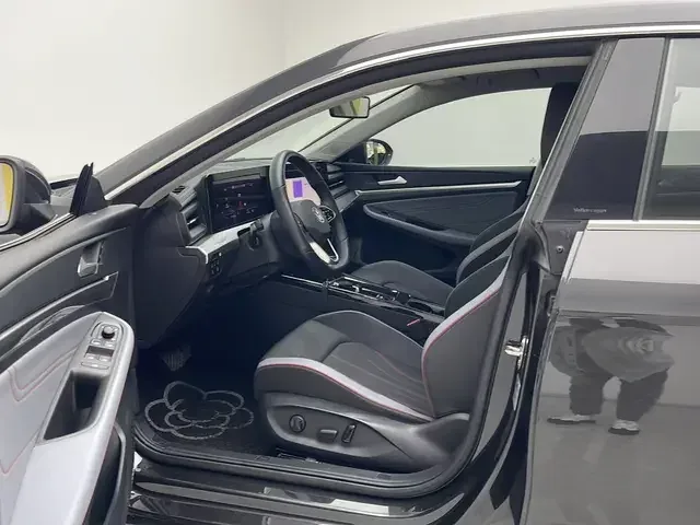 Volkswagen Lamando Lingdu 2022 Lingdu L 280TSI DSG Hot Edition 2022 — миниатюра 5
